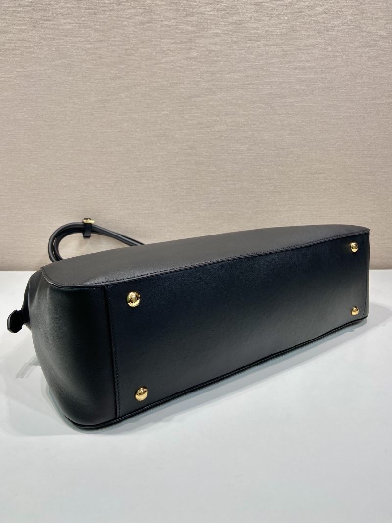 Pra*a top handle bags